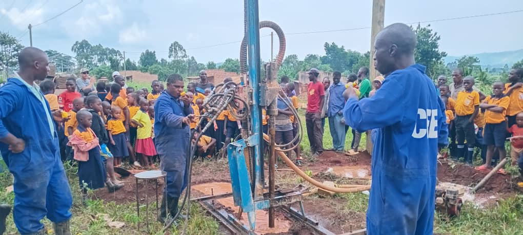 The CEED Small Rig Drilling for Clean Water in East Africa